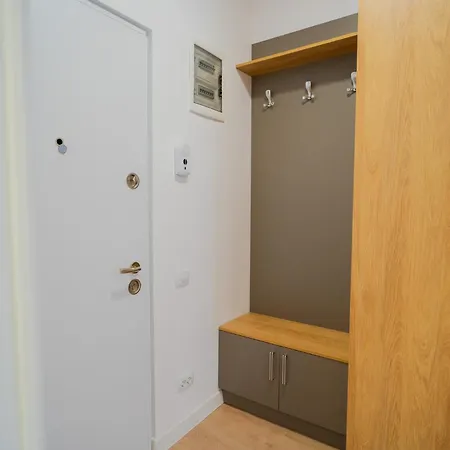 Apartament Nature's Haven: Studio Near Politehnica Park