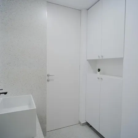 Nature's Haven: Studio Near Politehnica Park * 부쿠레슈티