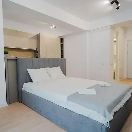 Nature's Haven: Studio Near Politehnica Park 아파트 *