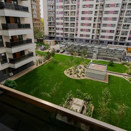 Nature's Haven: Studio Near Politehnica Park
