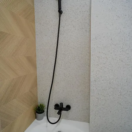 Nature's Haven: Studio Near Politehnica Park 아파트 *